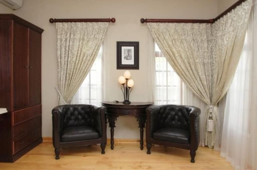 Luxury Suite Double photo 2