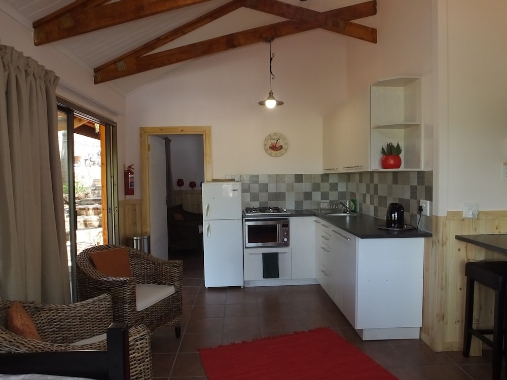 Family Cabin, 1 Bedroom, Pool Access, Garden Area photo 2