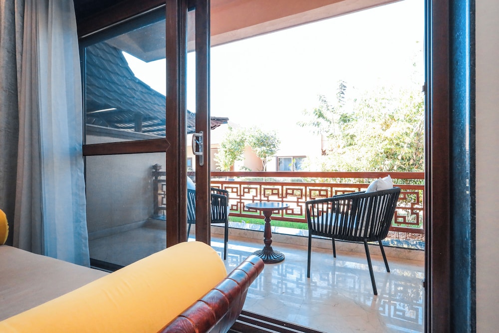 Grand Suite, 2 Bathrooms, Resort View photo 3