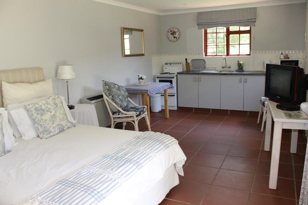 Lavender Cottage photo 2