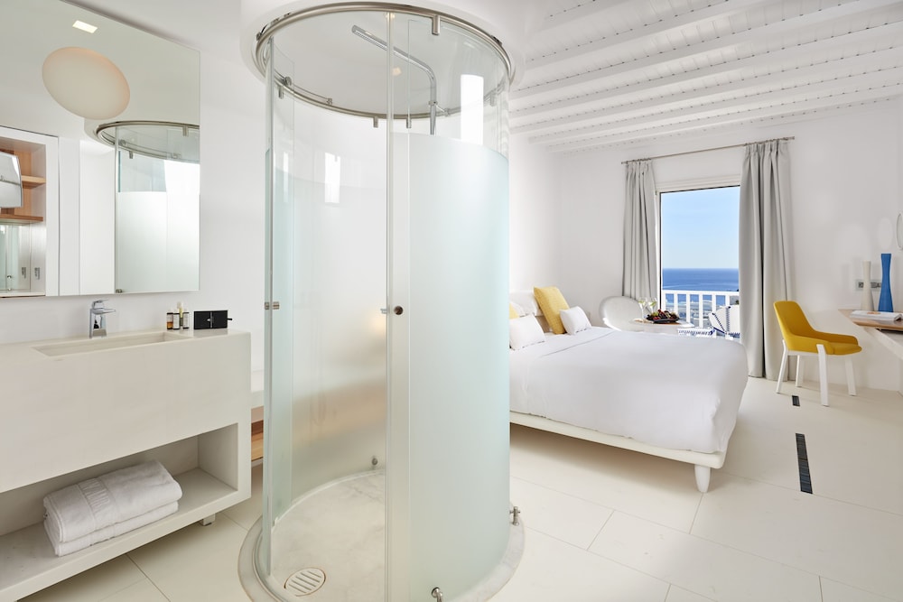 Room, Sea View (True Blue) - Photo 1
