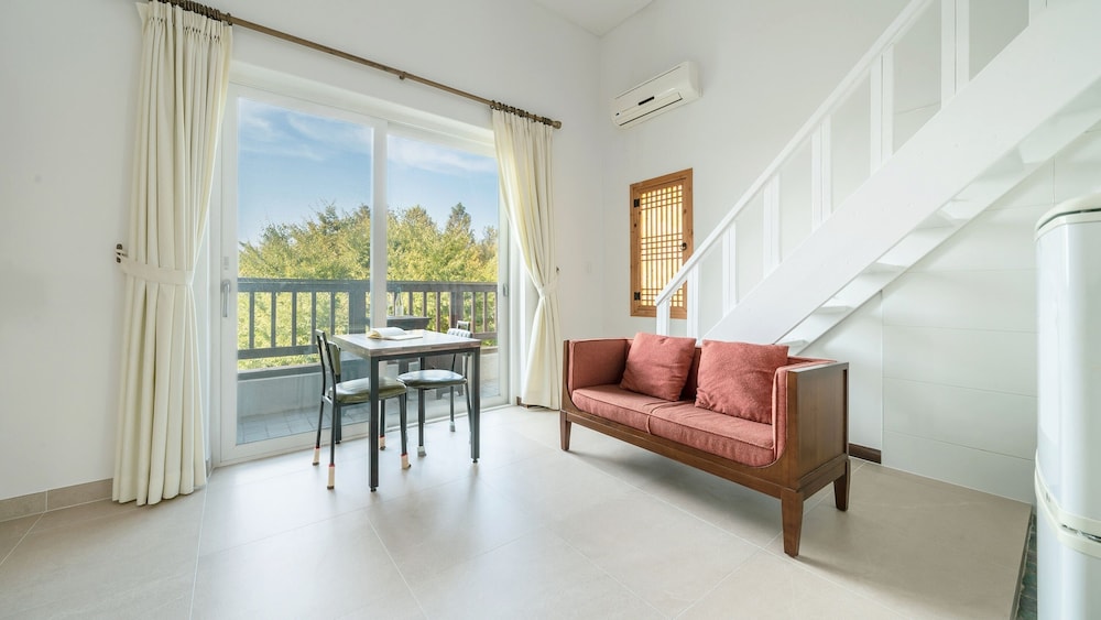 Basic Room, 1 Bedroom (cocktail)