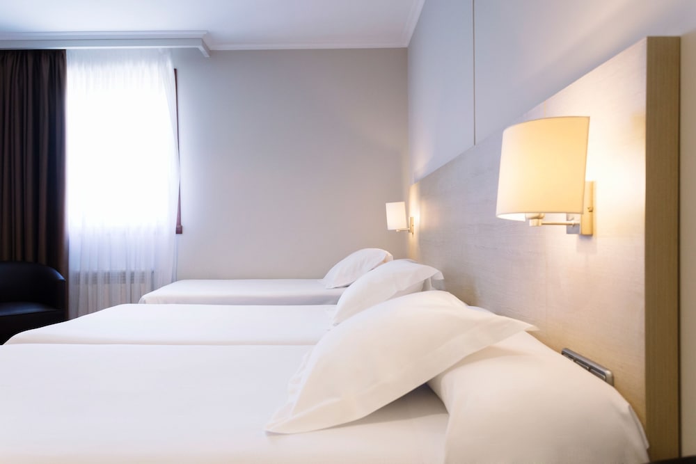 Triple Room - Photo 9