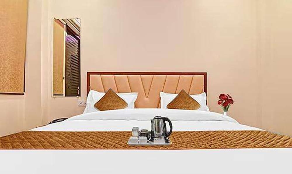 Deluxe Room - Photo 3