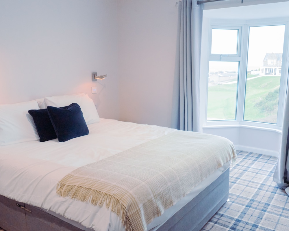 Double Room, Ensuite, Sea View photo 2