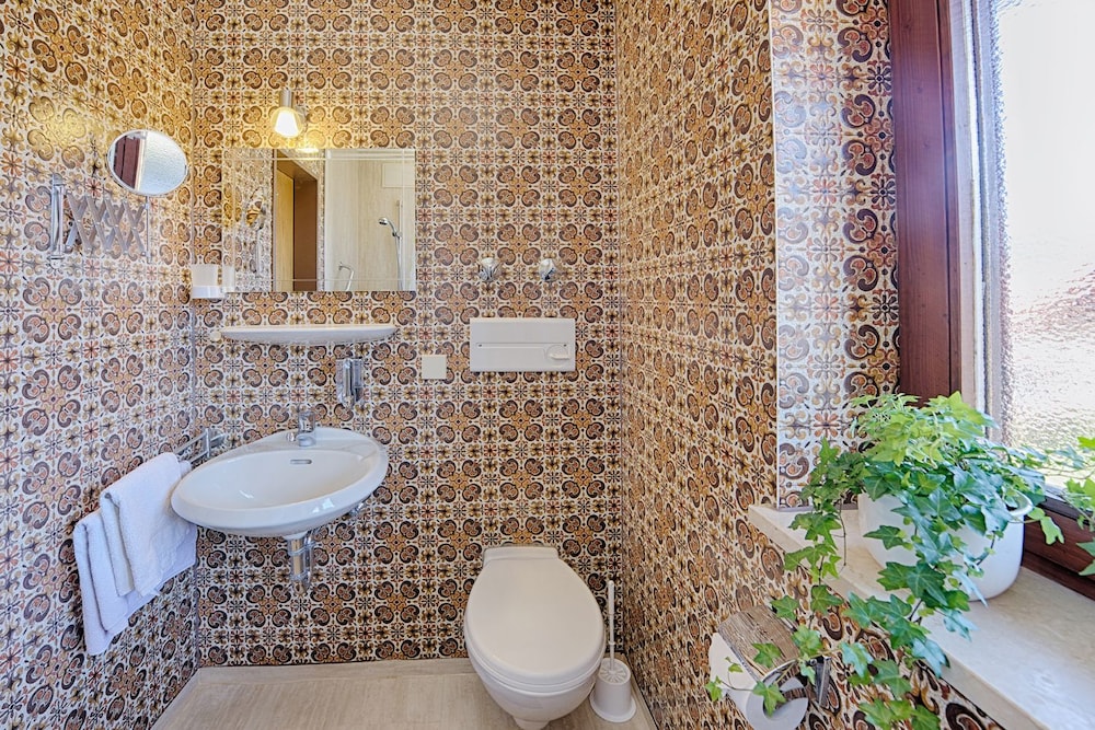 Double Room, 1 Bedroom, Balcony photo 3