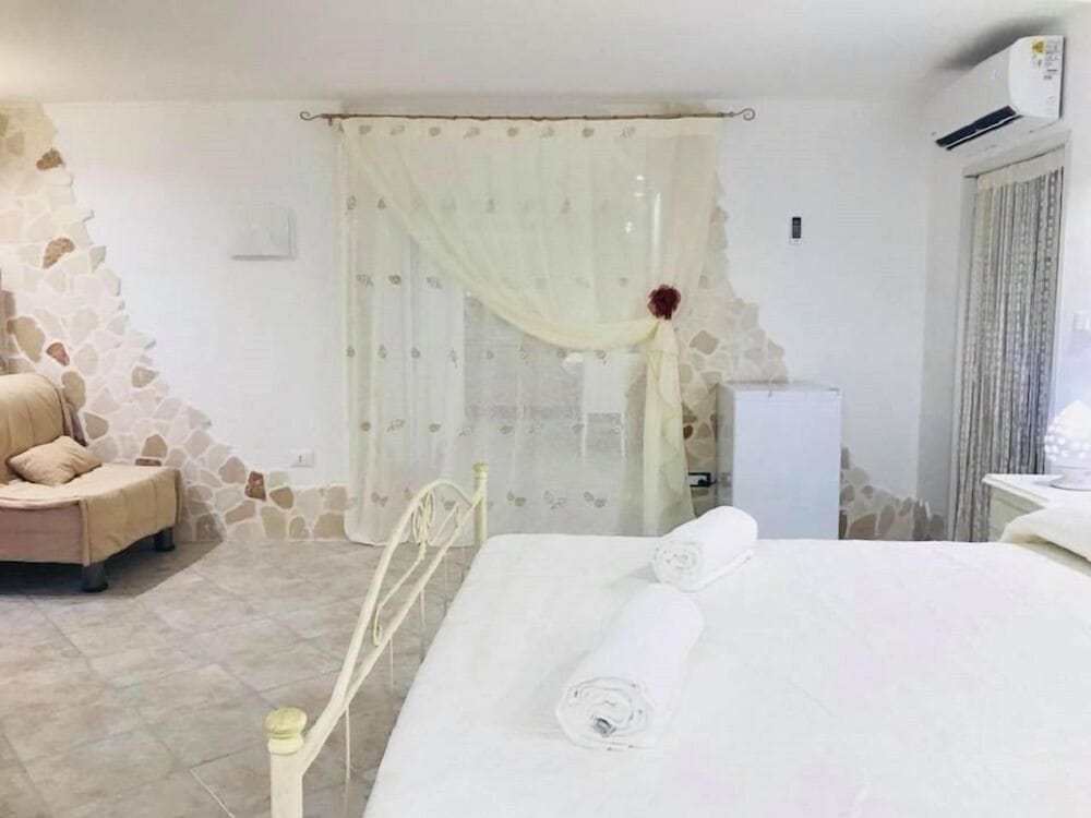 Studio, Multiple Beds, Ground Floor photo 3