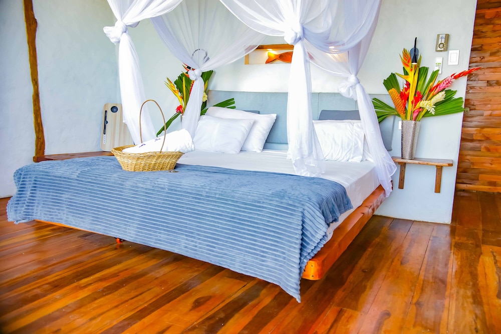 Junior Suite with Sea View - Photo 9