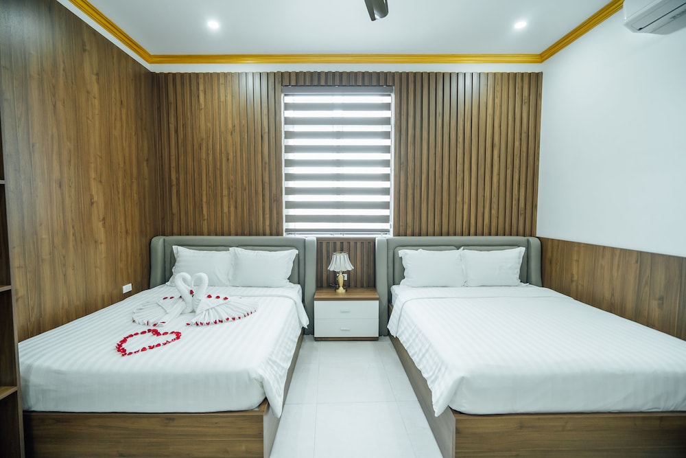 Deluxe Twin Room, 2 Queen Beds - Photo 2