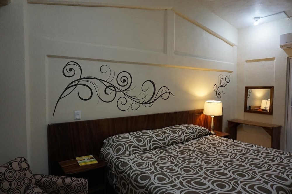 Standard Double Room photo 3