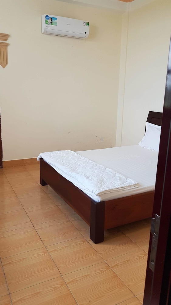 Double Room (With Fan) photo 1