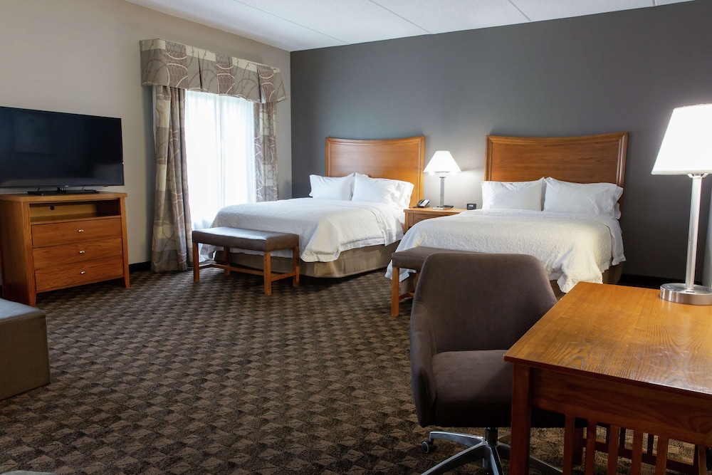 Suite, Two Queen Beds, Non-Smoking - Photo 2