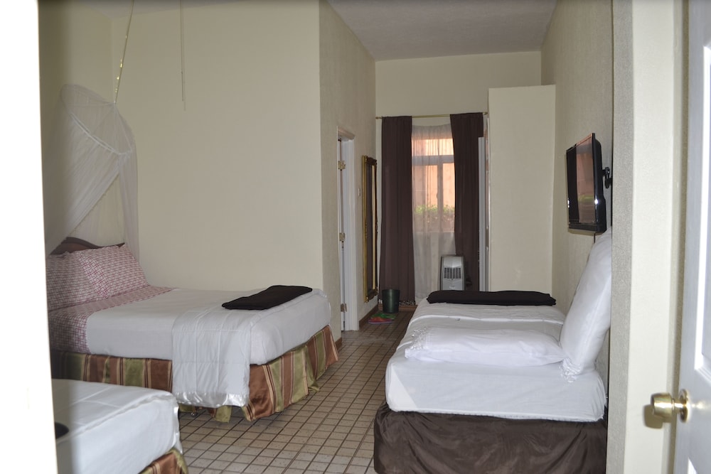 Deluxe Triple Room, Multiple Beds, Accessible photo 1