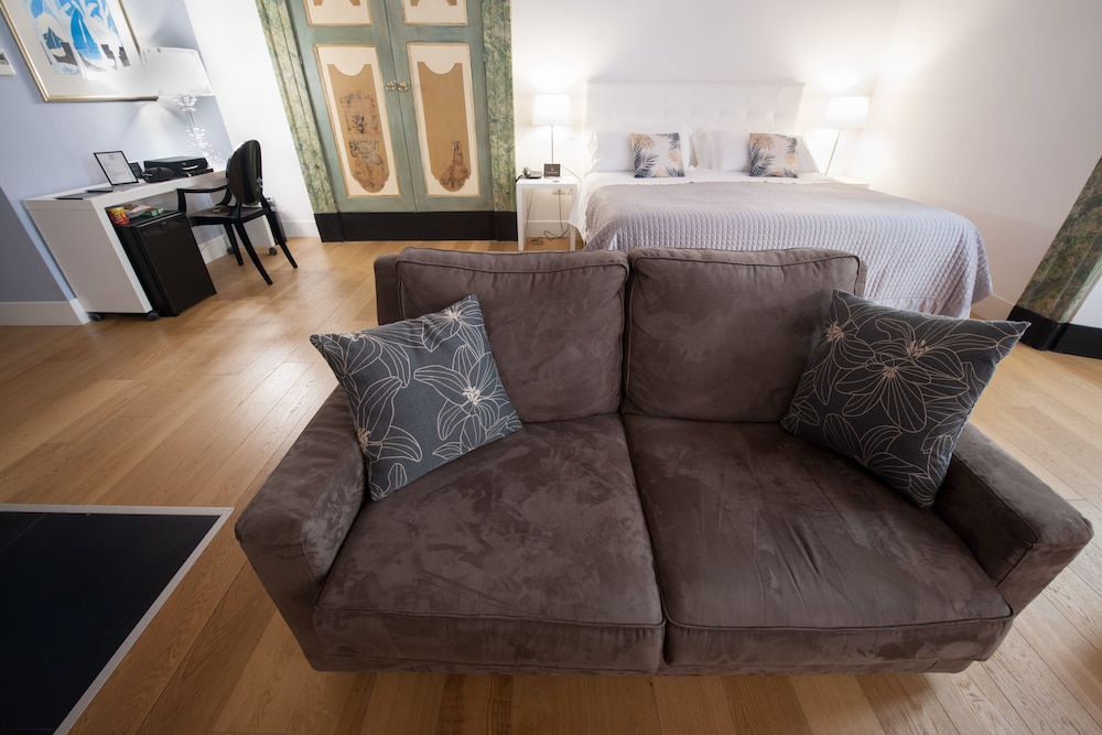 Executive Suite photo 2