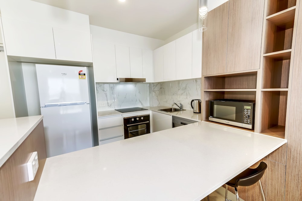 Standard Apartment, 2 Bedrooms, Lake View photo 3
