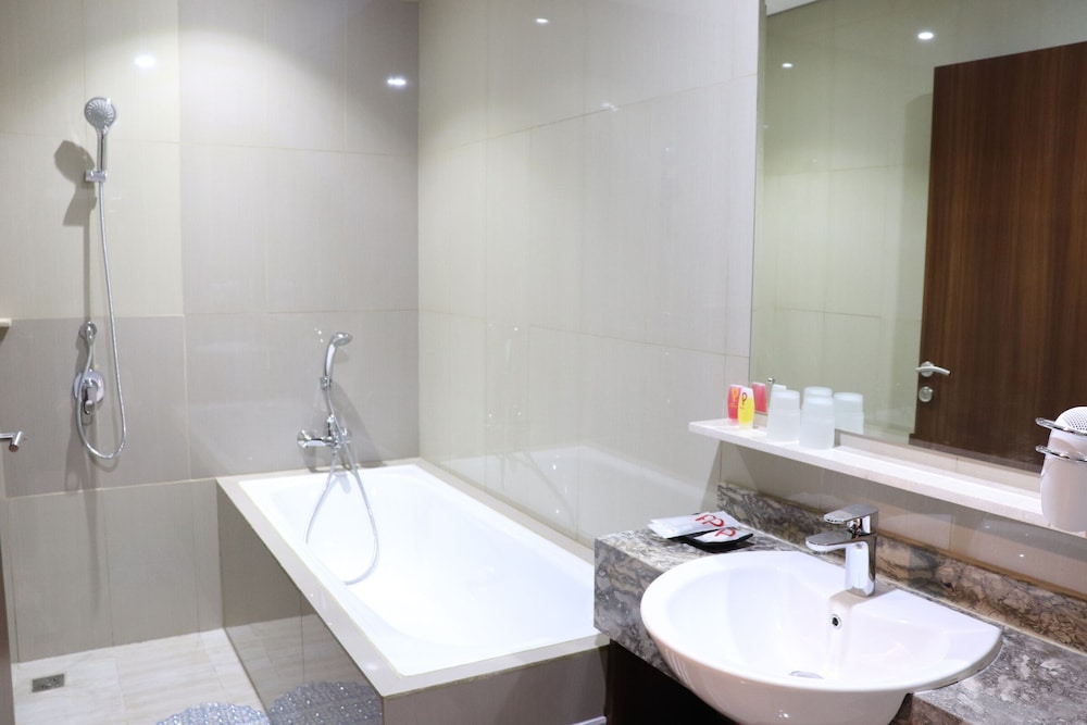 Executive Double Room (Executive Business Room) - Photo 4