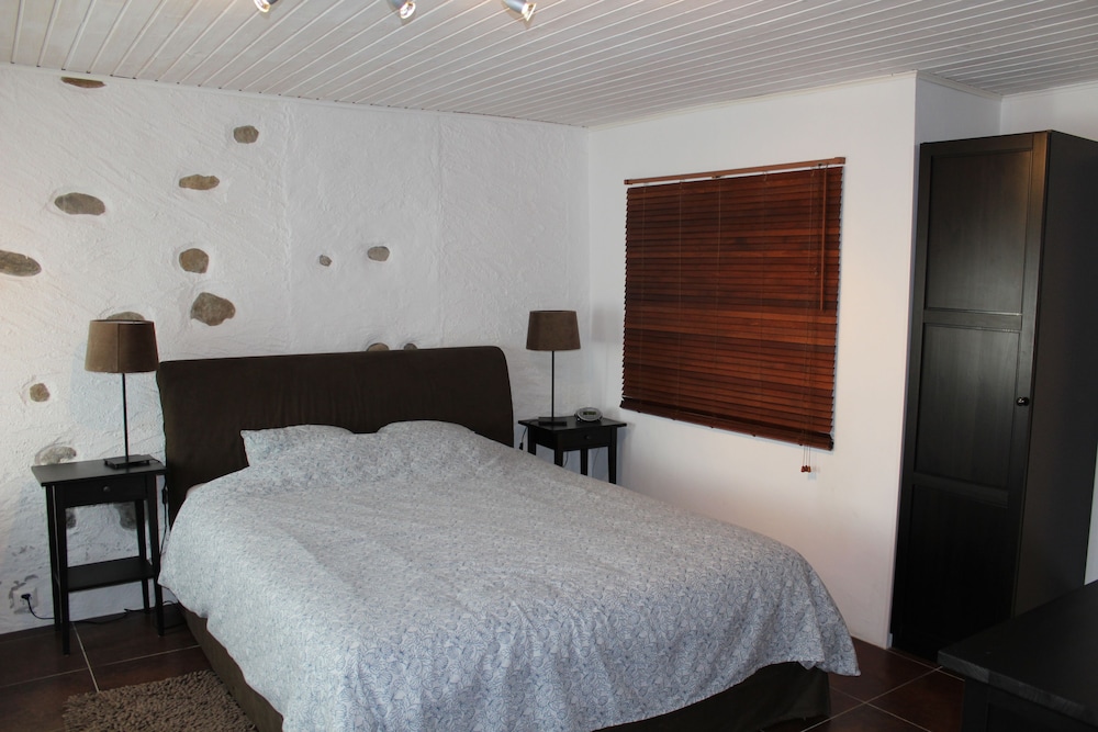Comfort Double Room, 1 Queen Bed, Lake View, Lakeside photo 2