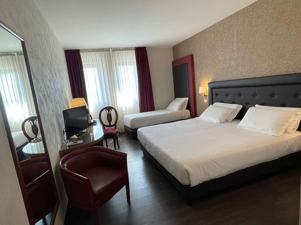 Superior Room, Multiple Beds