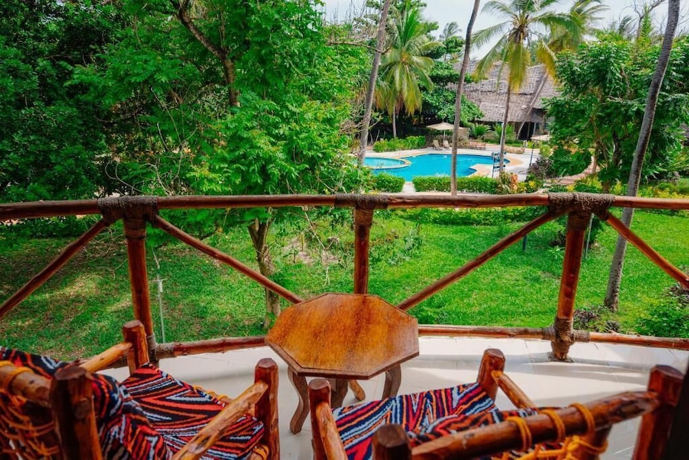 Comfort Double Room, Balcony, Pool View