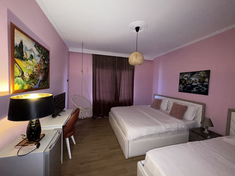 Basic Triple Room photo 3