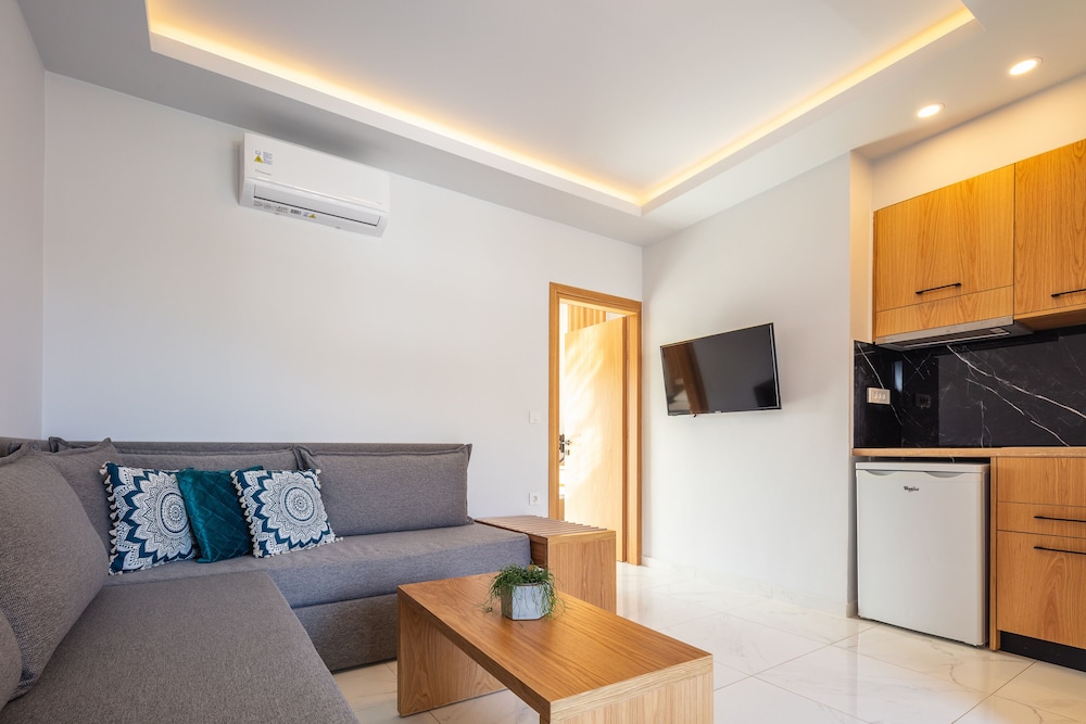 Superior Apartment, 1 Bedroom, Sea View, Second Floor photo 3