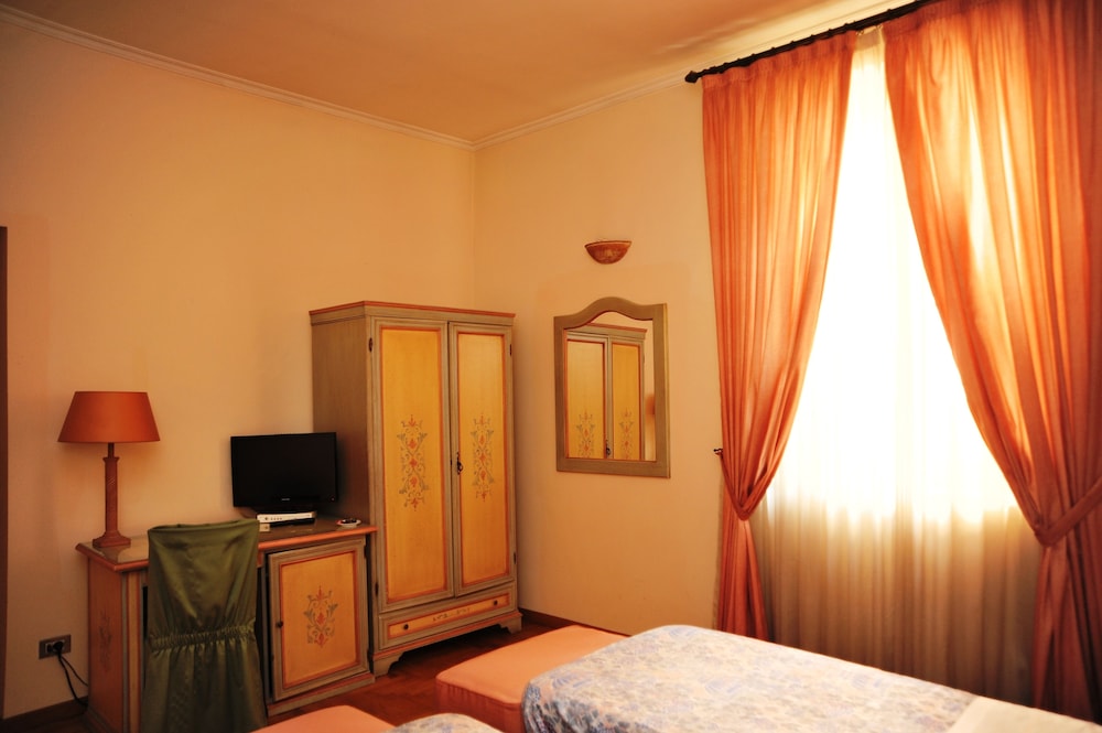 Triple Room - Photo 5
