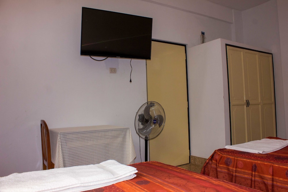 Standard Triple Room, 3 Twin Beds photo 1