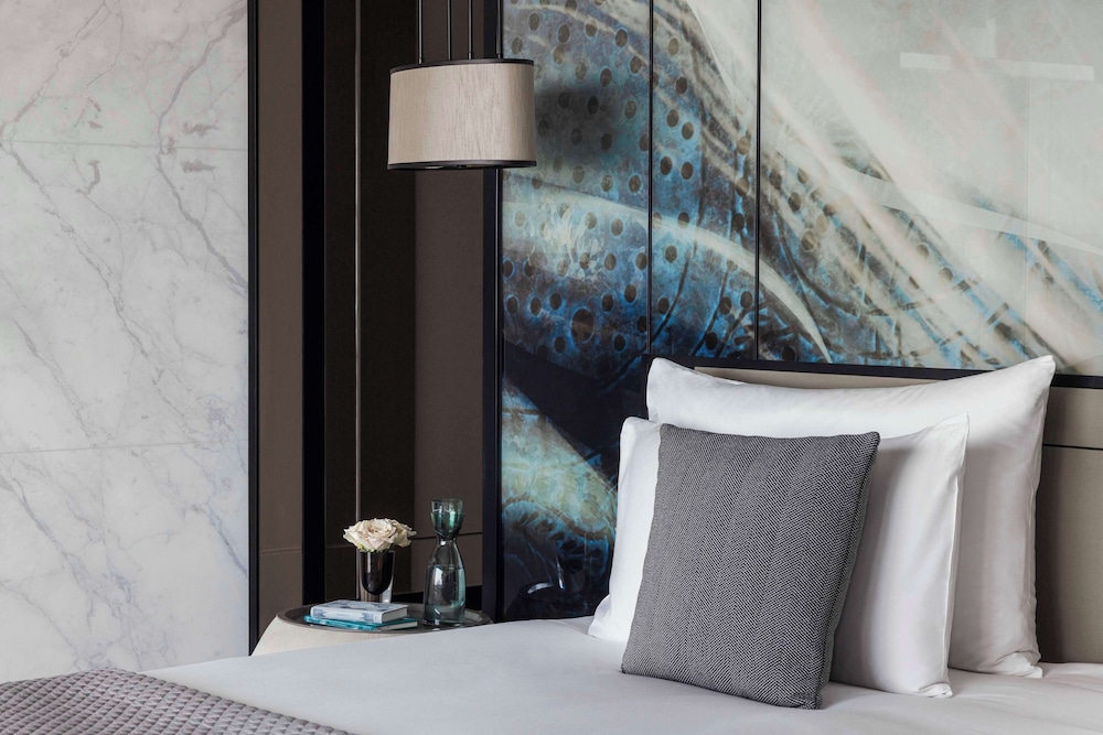 Grand Room, 1 King Bed (grand Zaabeel)