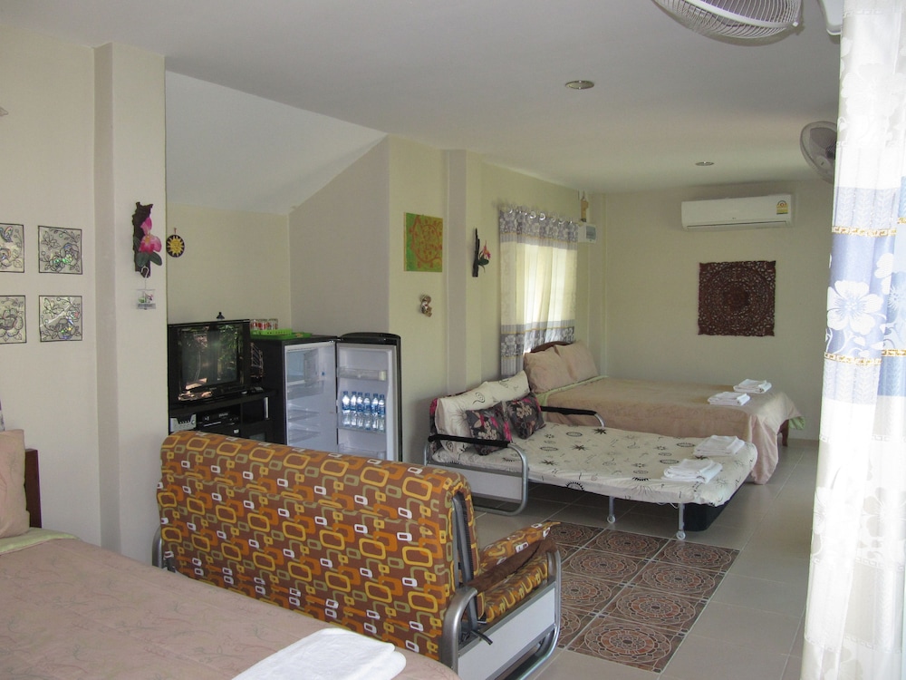 Family Room for 6 Persons photo 1