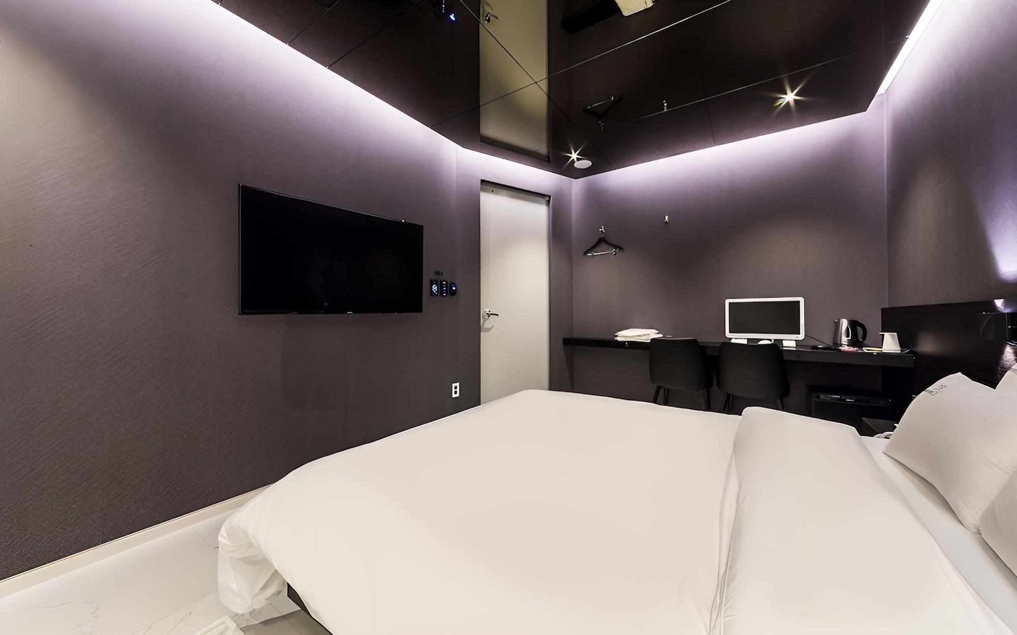 Room (Standard room) - Photo 30