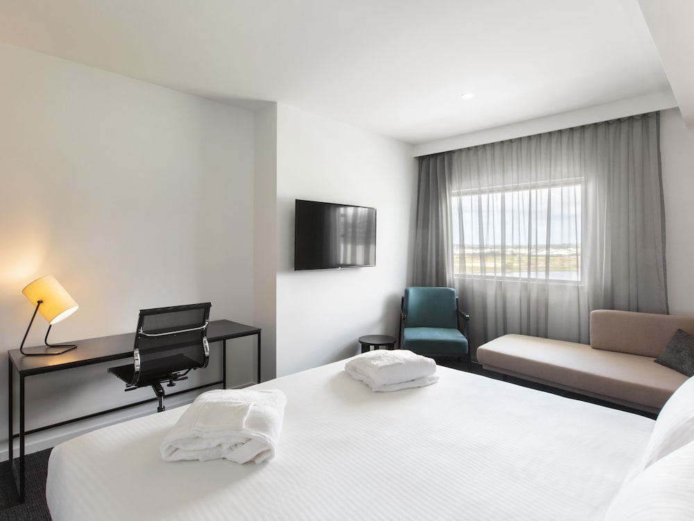 Superior Room, 1 King Bed