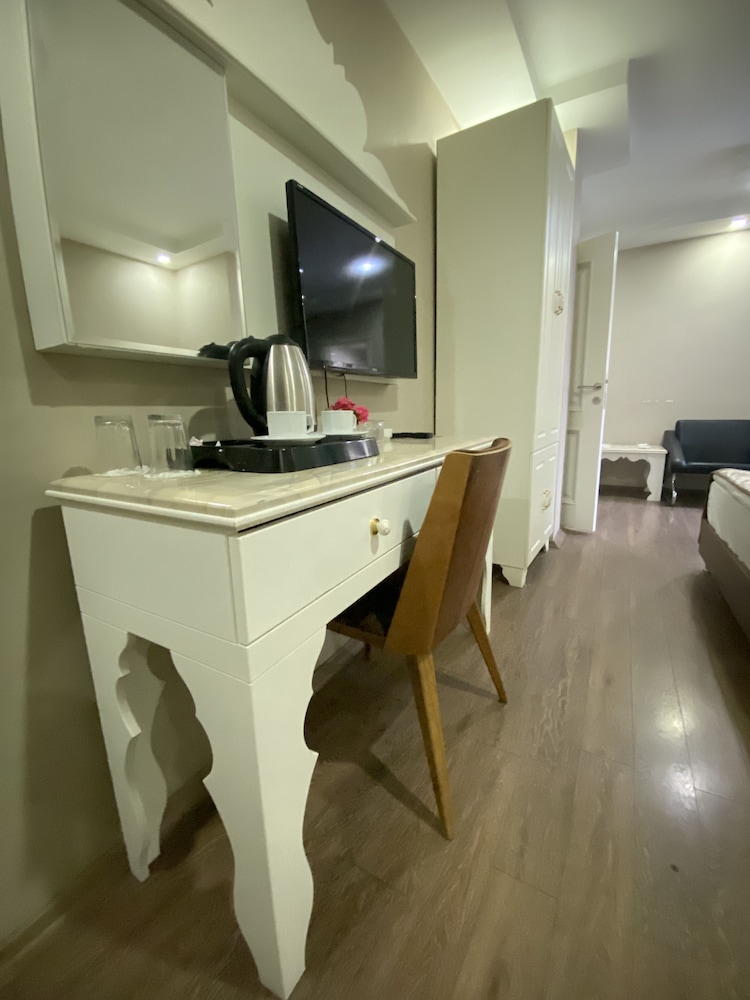 Standard Triple Room - Photo 3