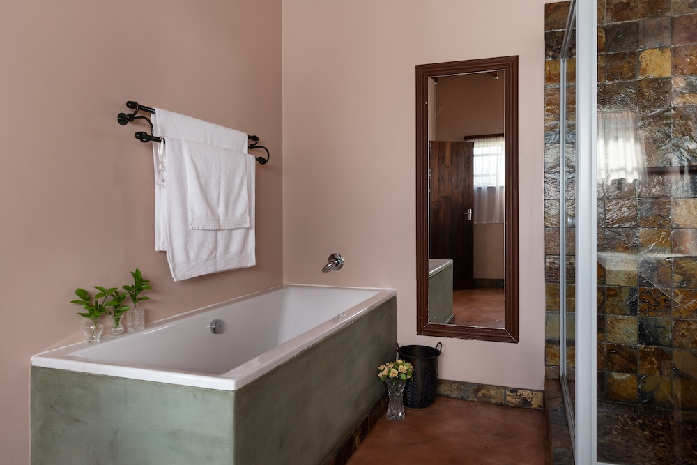 Room 1 photo 2