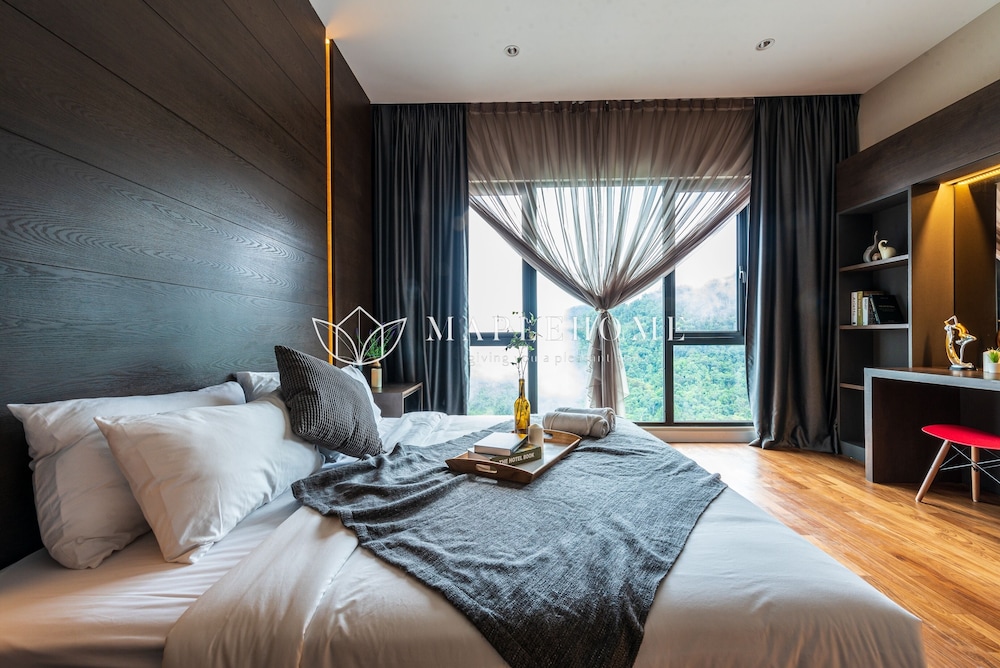 Royal Suite, 3 Bedrooms, Balcony
