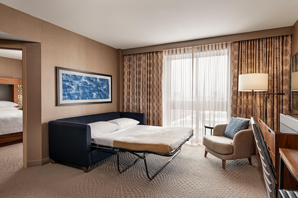 Executive Suite, 1 Bedroom - Photo 3