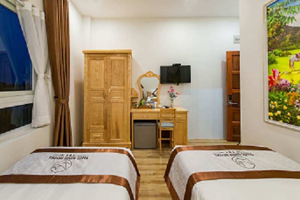 Standard Double or Twin Room - Photo 5
