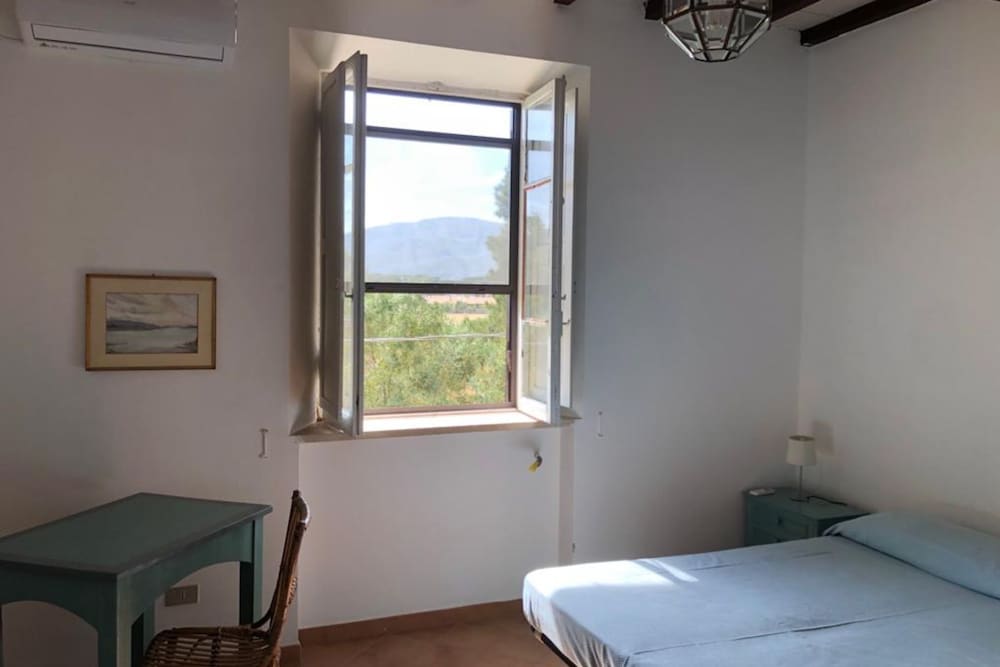 Villa photo 3