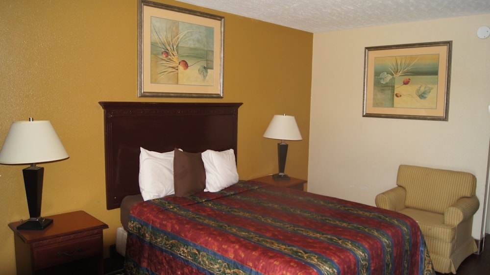 Standard Single Room, 1 Queen Bed photo 1