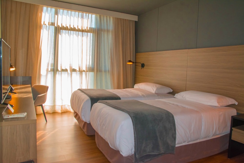 Superior Double or Twin Room, Park View photo 3