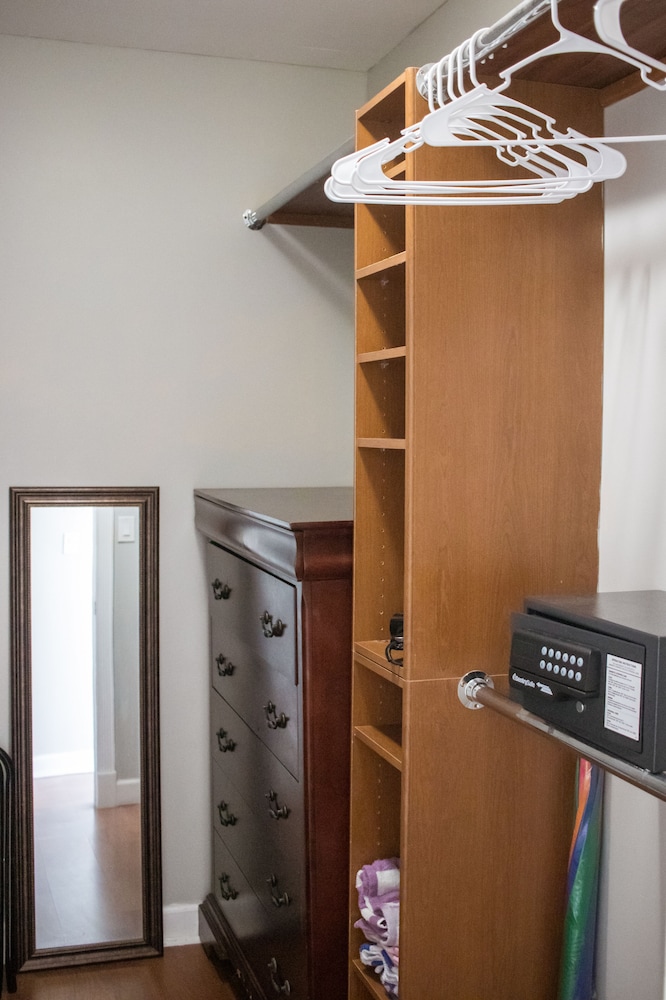 Deluxe Suite, 1 Bedroom - Photo 7