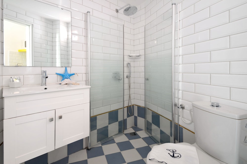 Family Apartment, 2 Bedrooms - Photo 9