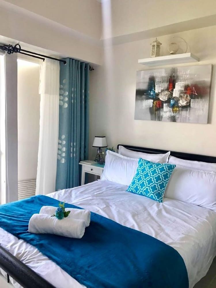 Standard Condo, 1 Queen Bed, City View photo 2