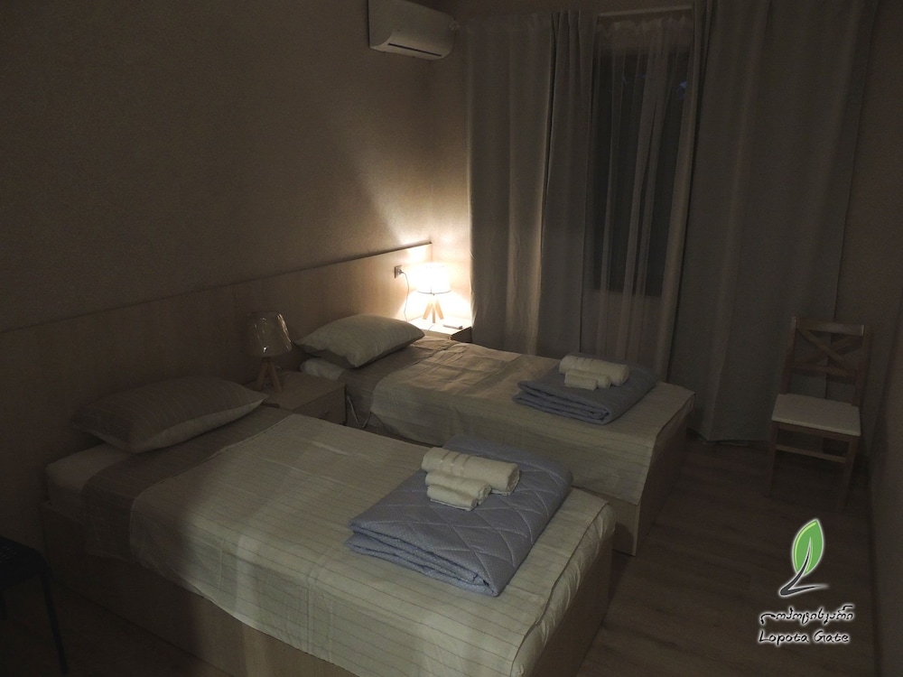 Standard Twin Room photo 2