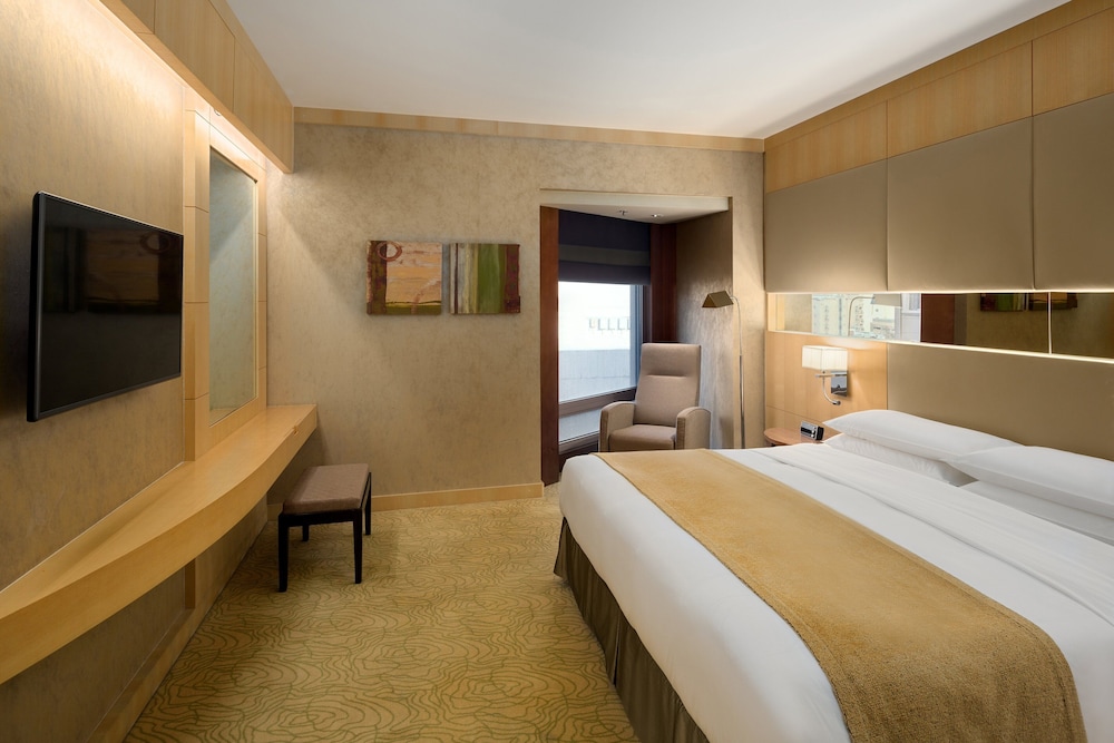Suite, 2 Bedrooms, Club Lounge Access (Dining) - Photo 3