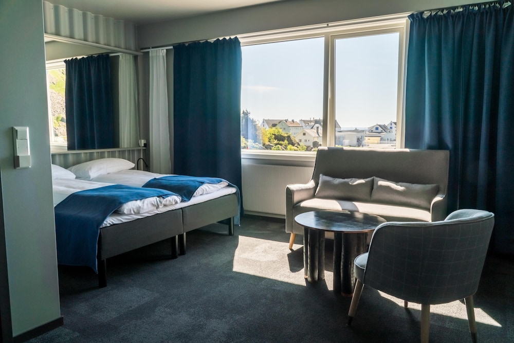 Business Double Room, 1 Queen Bed, Sea View photo 1