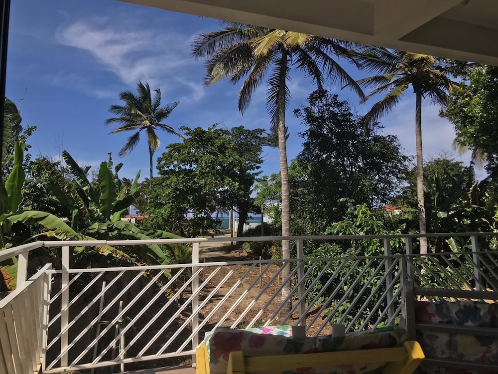 Familiar House, Multiple Beds, Non Smoking, Ocean View photo 1