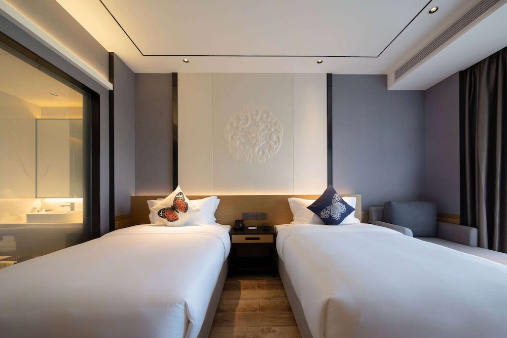 Superior Room, 2 Twin Beds, Non Smoking photo 2