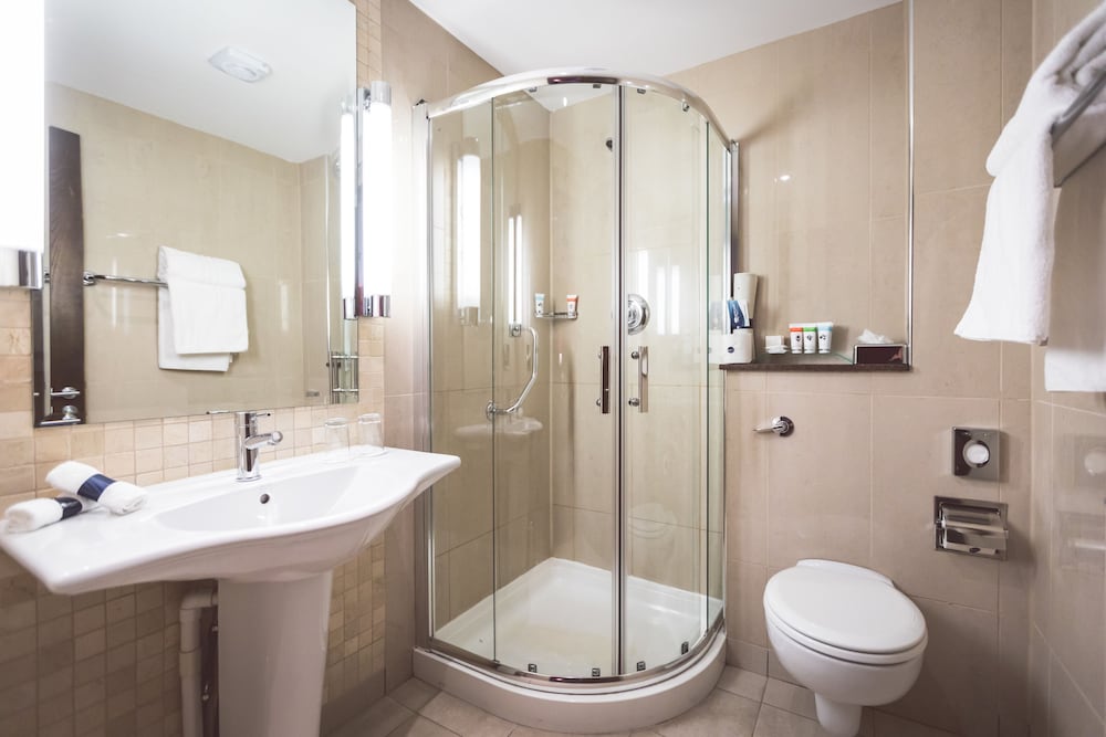 Double or Twin Room - Photo 7