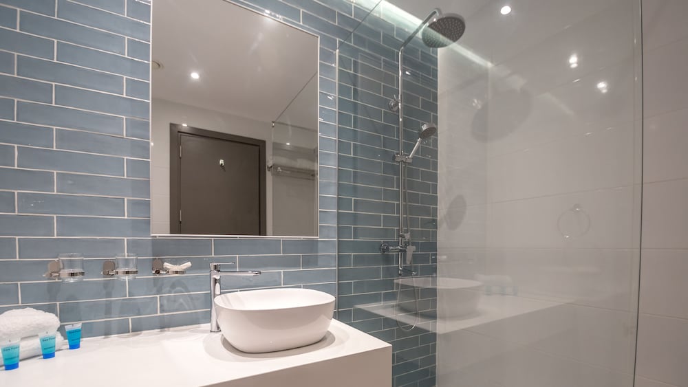 Classic Double Room, Partial Sea View - Photo 5
