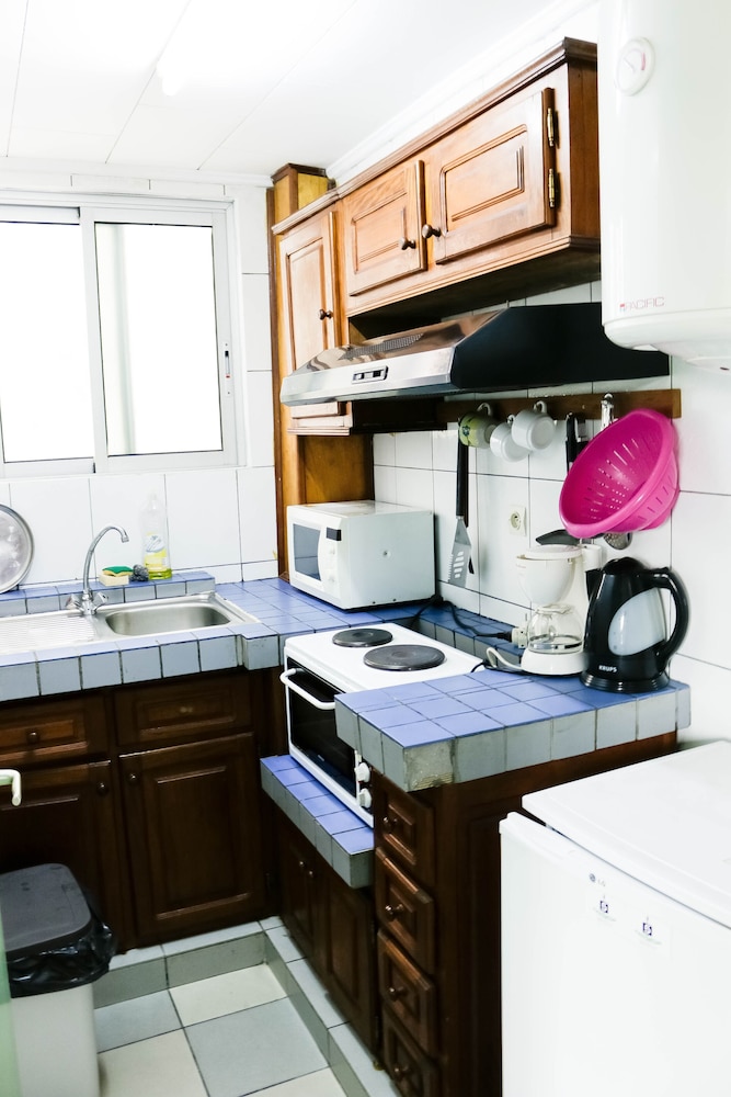 Basic Apartment photo 3